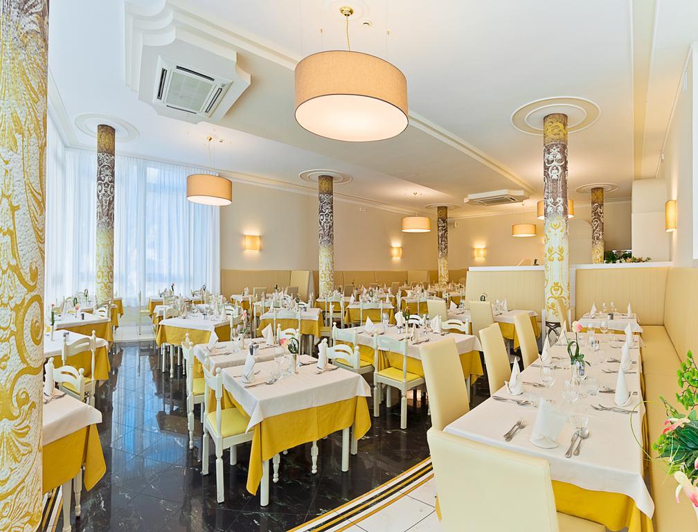 Hotel Montecarlo Bibione Eksteriør billede