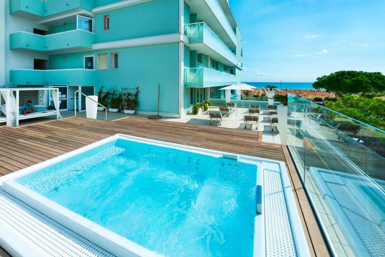 Hotel Montecarlo Bibione Eksteriør billede