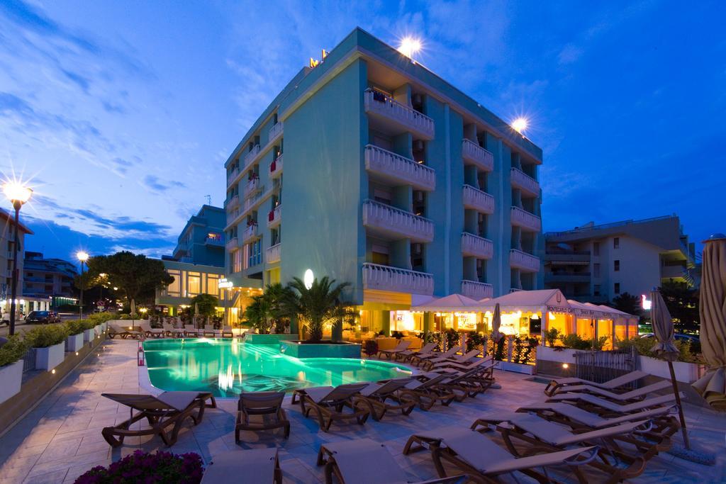 Hotel Montecarlo Bibione Eksteriør billede