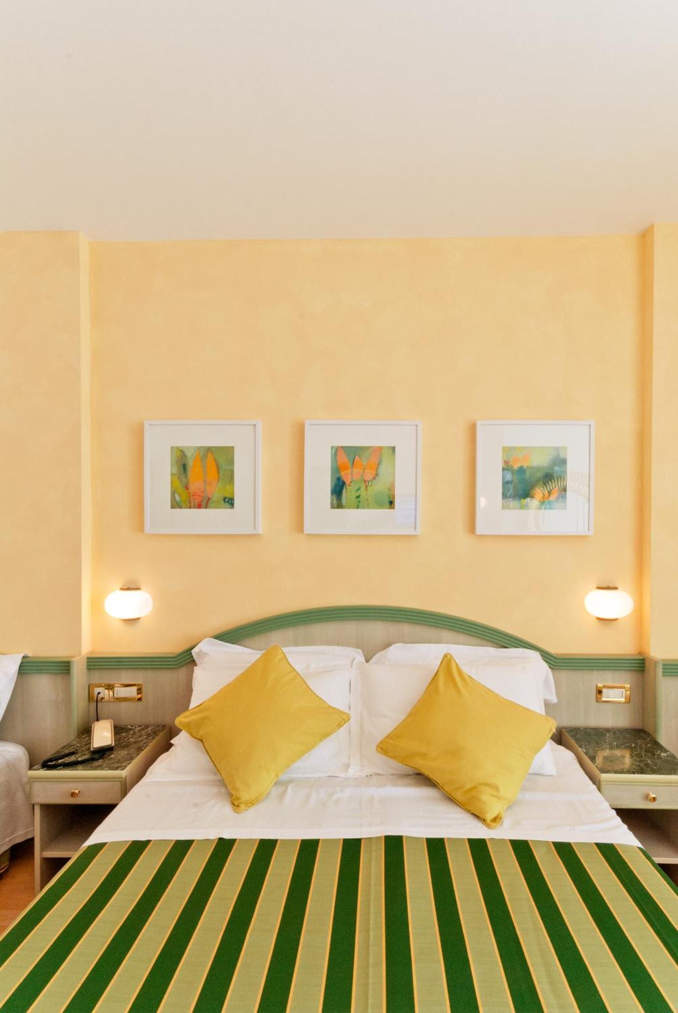Hotel Montecarlo Bibione Værelse billede