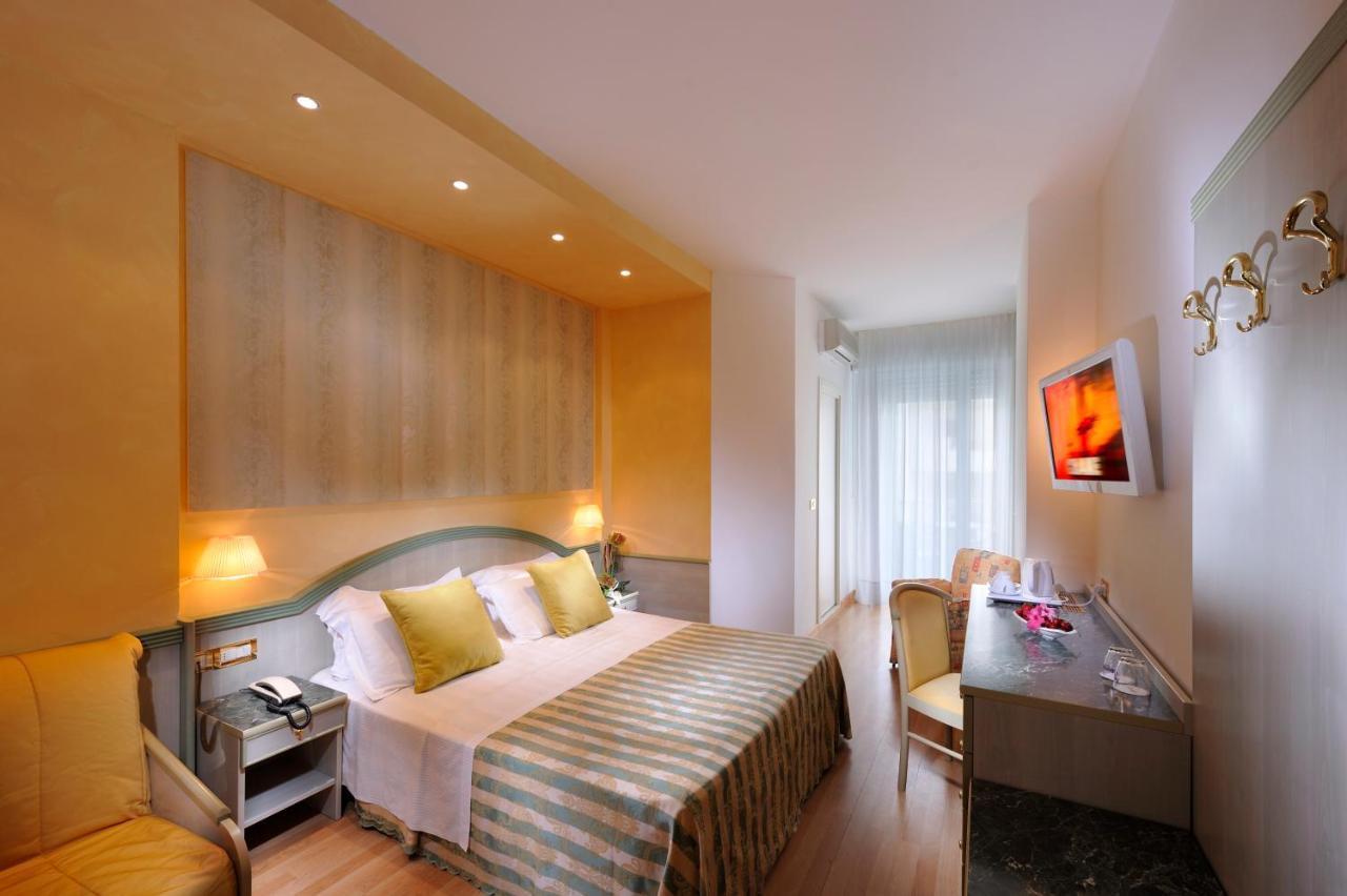 Hotel Montecarlo Bibione Eksteriør billede